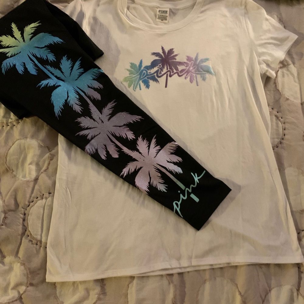 Victoria's Secret Pink Black Palm Shine Leggings & Matching Palm
Shine T-Shirt - Picture 12 of 12